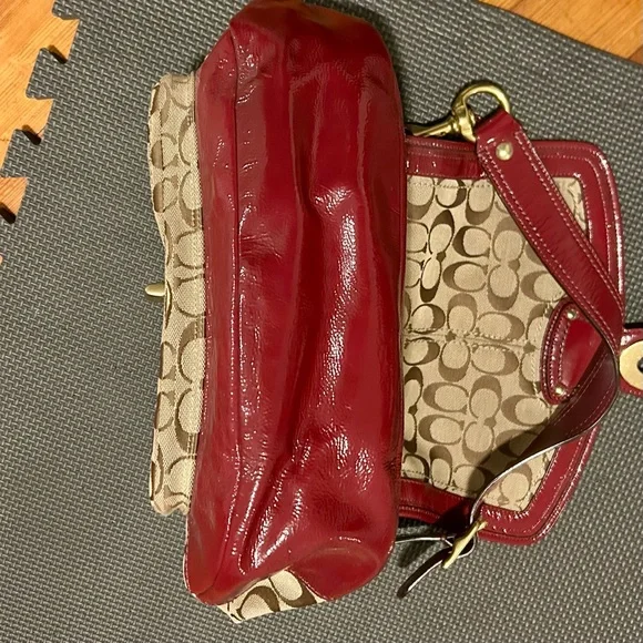 Coach Legacy Signature Ali Flap Shoulder Bag - Picture 7 of 9